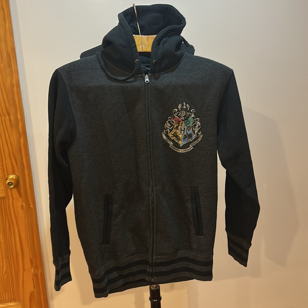 NWT Wizarding World of Harry Potter universal  Men’s  Hoodie Size M